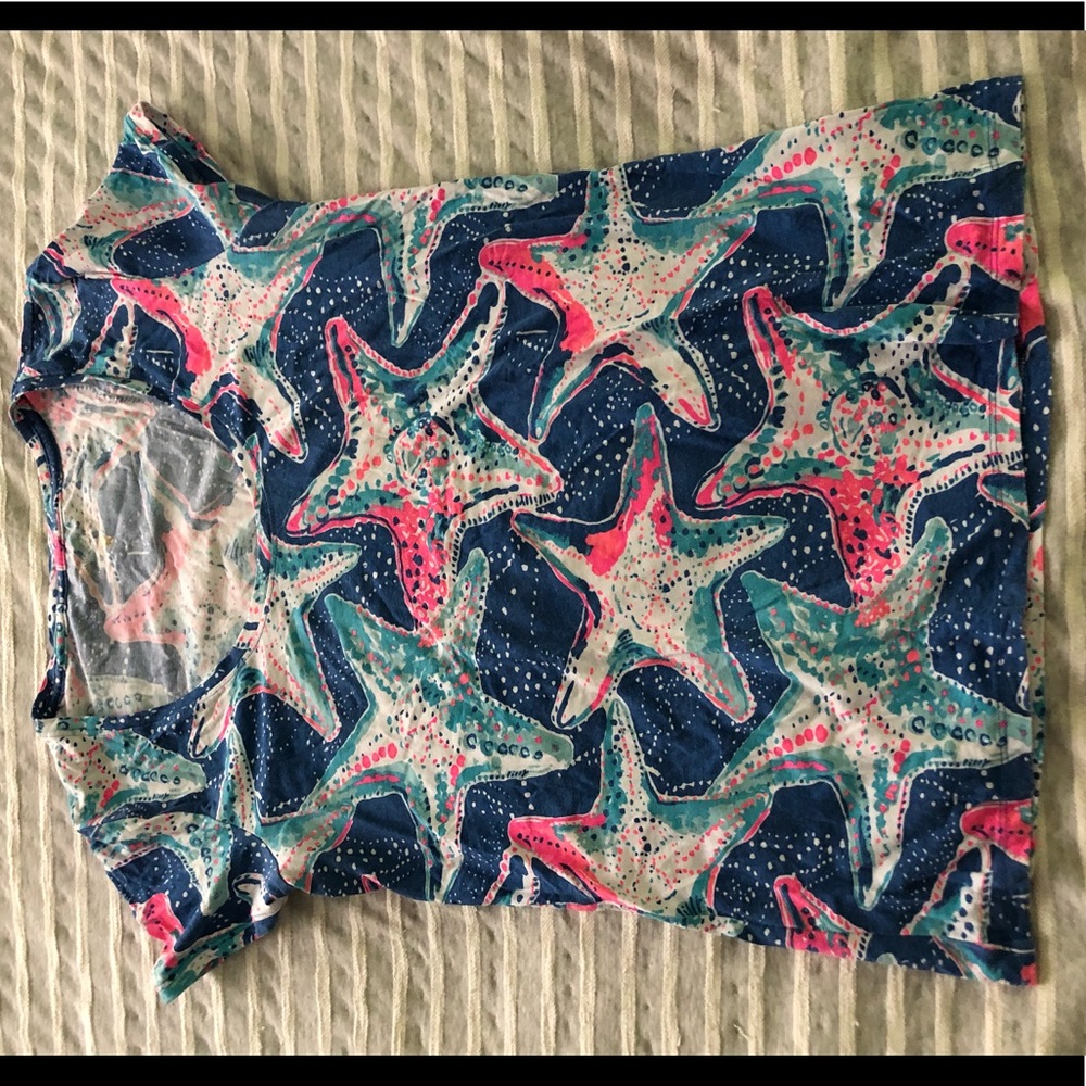 Starfish pattern Lilly Pulitzer swoop neck Tshirt